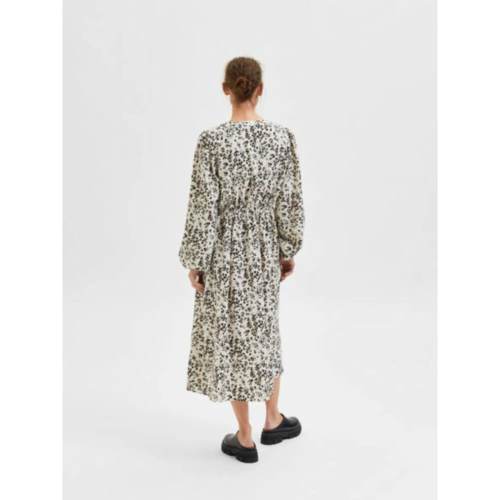 Selected Femme Slfbeth Ls Aop Midi Dress Kjole Beige 6 Selected Femme Slfbeth Ls Aop Midi Dress Kjole Beige - Bilde 6