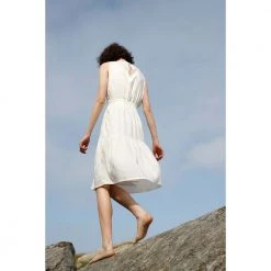 SANSU Sophia Dress White -Tilbud miinto Butikk unnamed file 3096